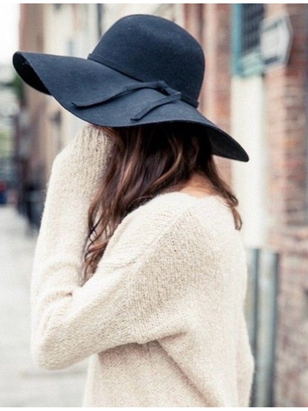 Brandy Melville Wide Brim Wool Floppy Hat Black one size chic minimalist preppy
